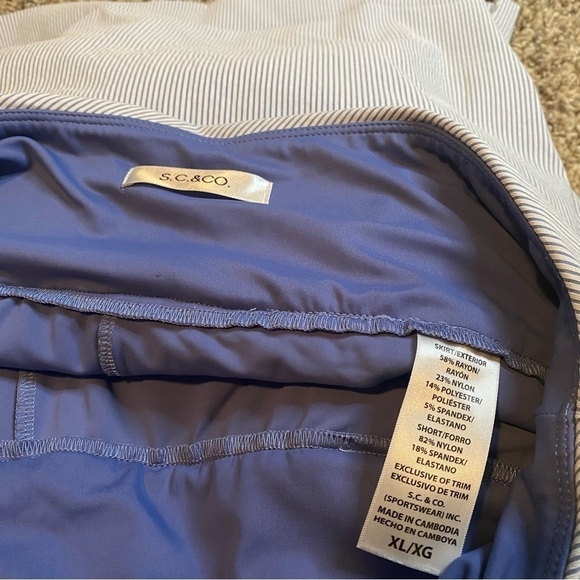 S.C. & Co Skirt Skort 360 Tummy Control Size XL Blue White Striped - Picture 3 of 10